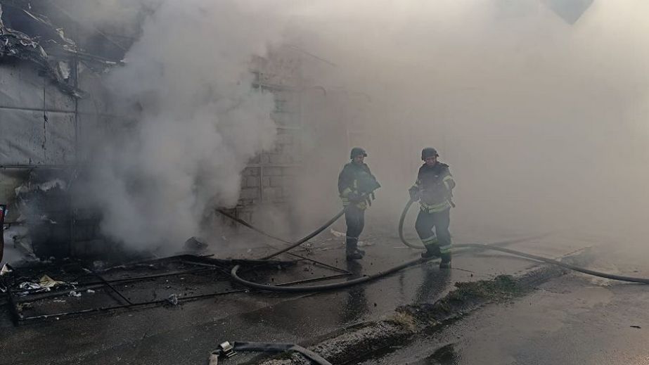 ДСНС показала наслідки російського обстрілу Запоріжжя