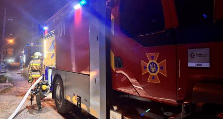 Опіки рук та дихальних шляхів: у Запоріжжі під час пожежі постраждала жінка