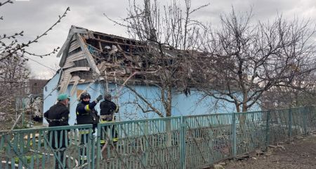 Дома, автомобили и гаражи пылали на Запорожье после обстрелов РФ