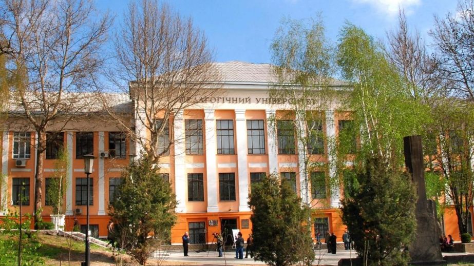 На окупованому Запоріжжі викладачам не платять зарплату понад два місяці