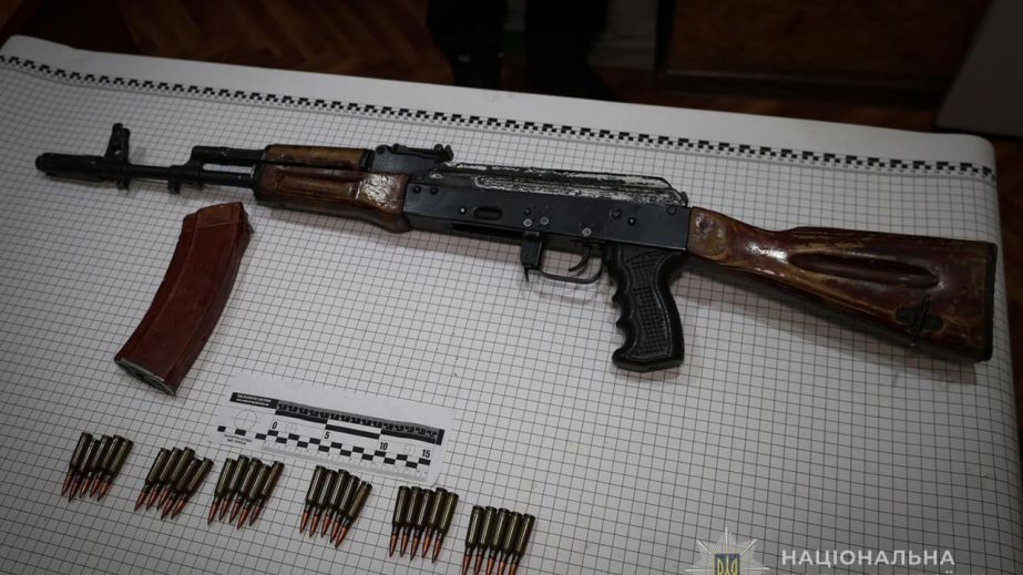 Понад 1200 запоріжців звернулися до поліції для декларування зброї