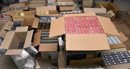 За год в Запорожье изъяли тысячи литров алкоголя и более 100 тысяч пачек сигарет