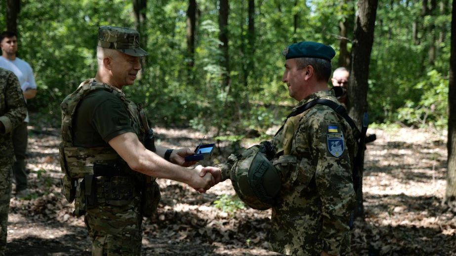 Офіцер із Запоріжжя отримав відзнаку Головнокомандувача ЗСУ