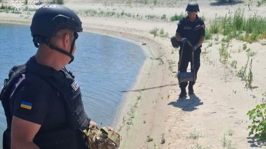 На Запоріжжі сапери ДСНС знищили дві бойові частини ворожого БпЛА