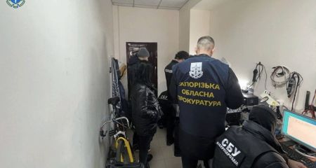 В Запорожье будут судить участников мошеннического call-центра, который обманывал европейцев