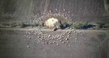 Военные поделились кадрами сожжения окупантов в Запорожской области