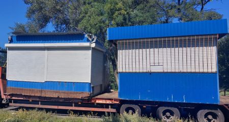Кіоски-"близнюки” демонтували комунальники у Запоріжжі