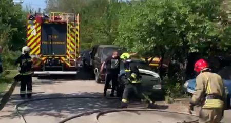 Гараж и хозяйственная постройка пылали в одном из районов Запорожья