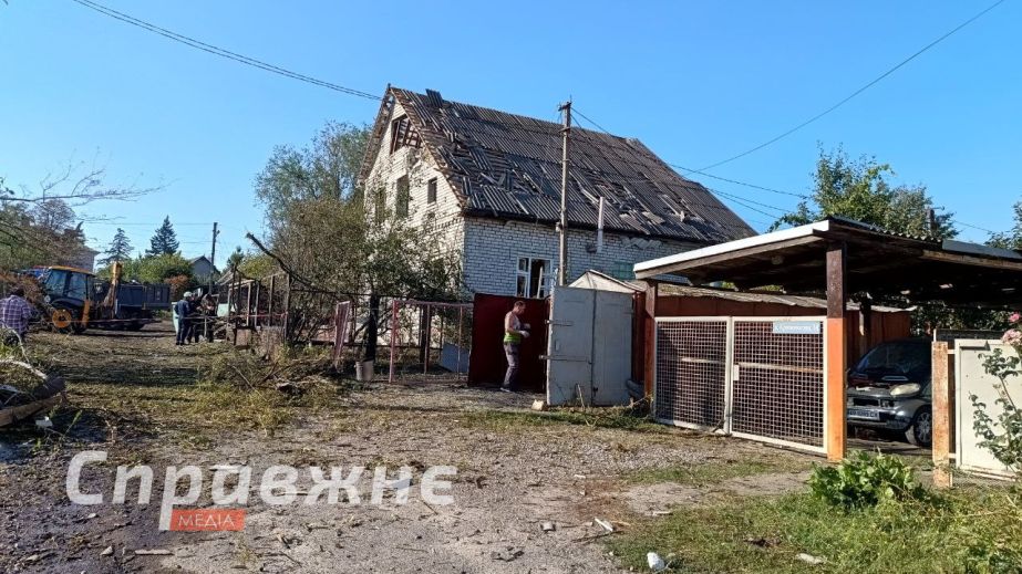 Федоров рассказал, чем россияне били по Запорожью в течение трех дней