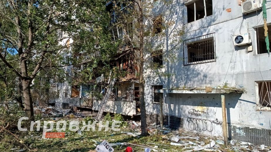 Ще майже 50 запоріжців отримають гроші на ремонт осель після атак РФ