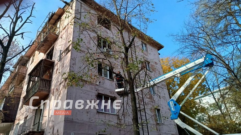 Вибиті вікна та потрощені автівки: який вигляд має Запоріжжя після атаки дронів
