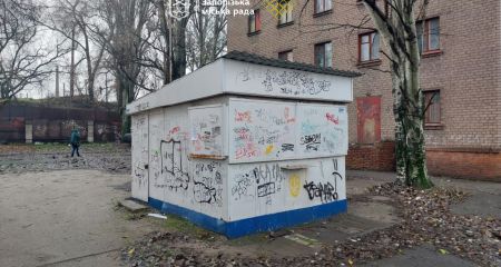 Ще один незаконний кіоск знесли в одному з районів Запоріжжя