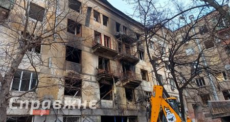 У Запоріжжі "закрили” вибиті вікна в понад 40 будинках після атаки дронів