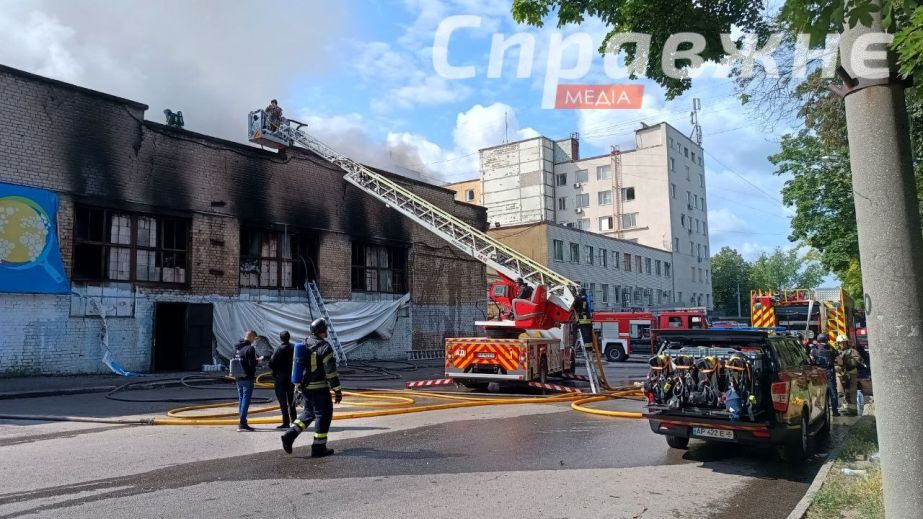 В Запорожье повреждено по меньшей мере 15 зданий в результате утренней атаки