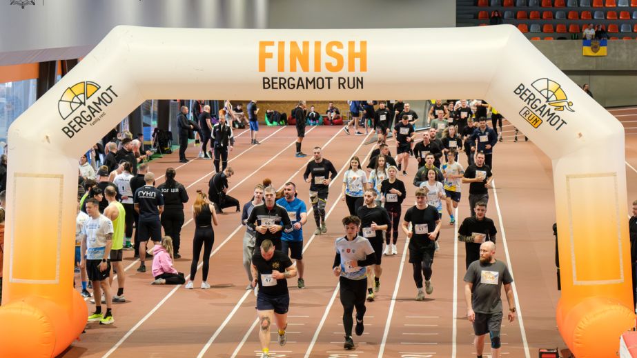 Всеукраинский забег памяти погибших полицейских прошел в Запорожье &ndash; кадры