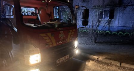 Пожежа в Запоріжжі: є жертва, врятували жінку з трьома дітьми