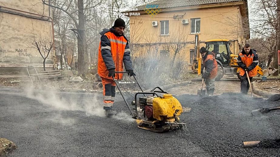 Тисяча "квадратів": як відремонтували дорогу у житловому секторі Запоріжжя