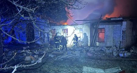 Масштабні пожежі виникли після ворожих обстрілів на Запоріжжі