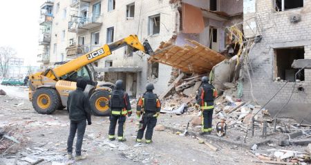 Люди сиділи ніч в укритті: який вигляд має Комишуваха на Запоріжжі після бомбування