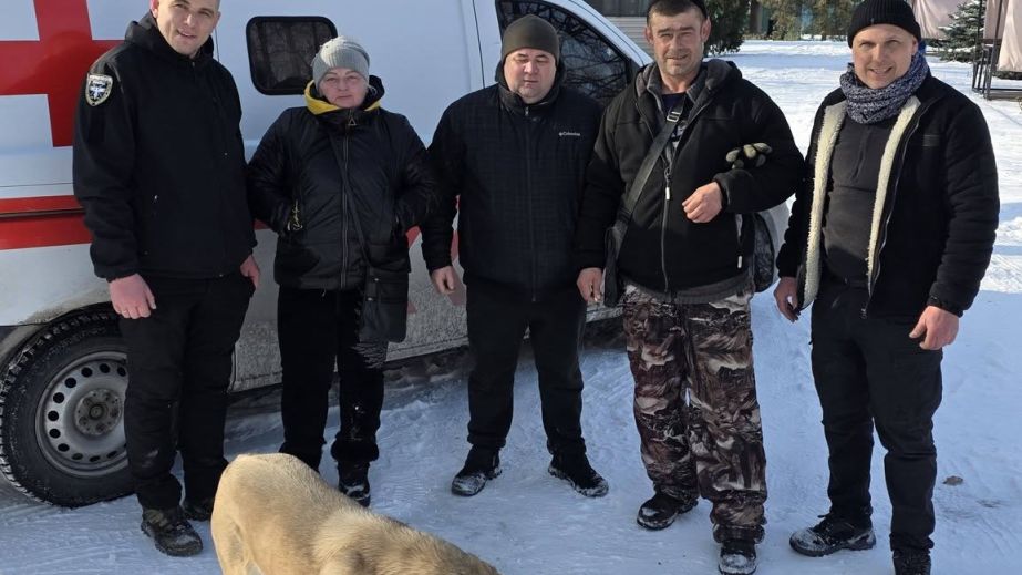 Под FPV-дронами и по льду: под Запорожьем эвакуировали егеря с женой