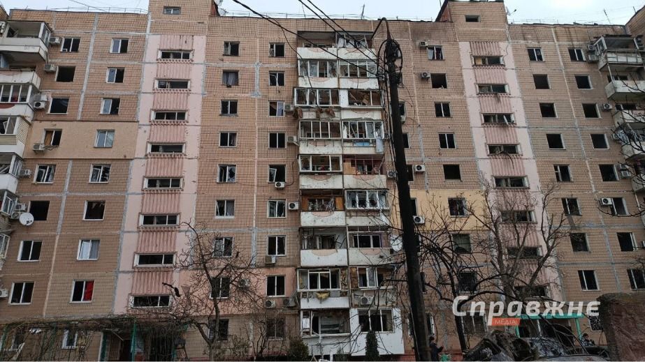 После удара РСЗО в Запорожье восстановили свет в поврежденных домах