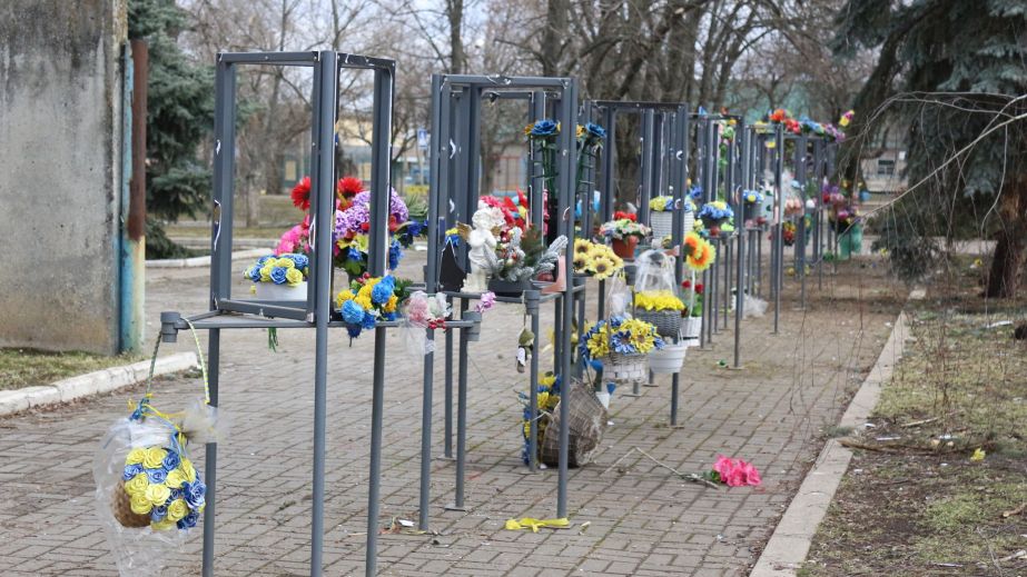 Ворожий удар пошкодив меморіал пам&rsquo;яті полеглих воїнів на Запоріжжі