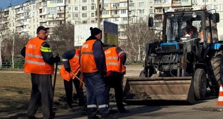 Новий асфальт уклали на основних вулицях Хортицького району Запоріжжя