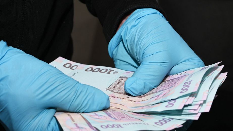 Майже 140 тисяч коштував літній освітянці в Запоріжжі "очищувальний обряд"