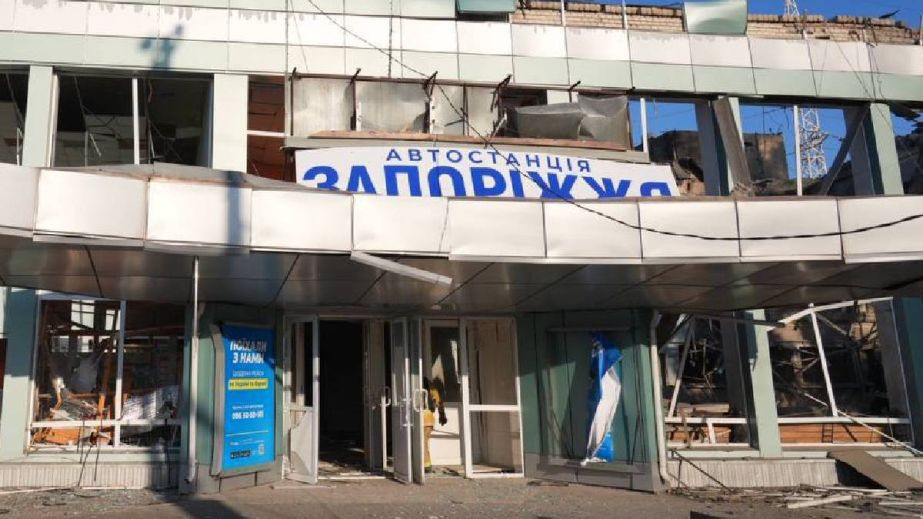 Як обслуговуватимуть пасажирів після влучання бомби в автовокзал Запоріжжя – подробиці