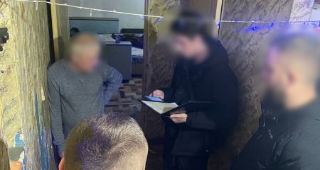 "Зливав" дані про ЗСУ та організовував диверсії: у Запоріжжі затримали агента РФ
