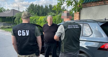 Почти 3 тыс. "аспирантов": руководство вуза в Запорожье будут судить за схему для уклонистов