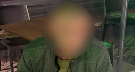 На АЗС у Запоріжжі затримали п'яного чоловіка з гранатами &ndash; деталі