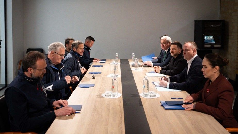 Енергодар у заручниках: ЗАЕС має повернутися під керівництво України, &ndash; Зеленський