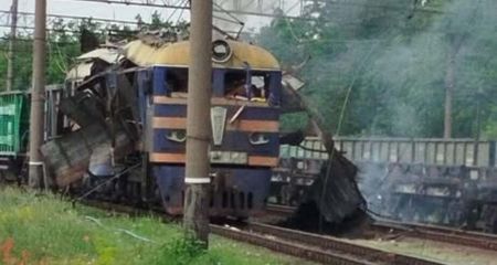 Російський дрон влучив у електровоз у Запоріжжі