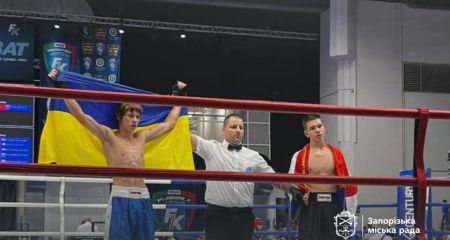 Три медали завоевали запорожцы на чемпионате Европы по кикбоксингу