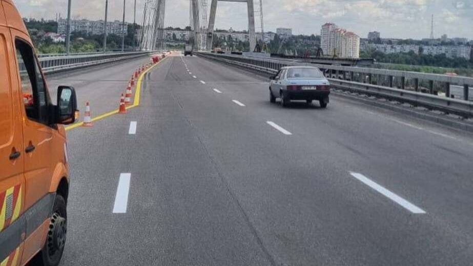 Ограничат движение на выходные Вантовым мостом в Запорожье