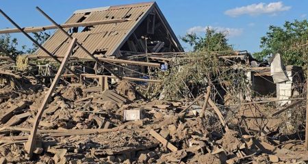 Спасатели показали последствия вражеских атак на Запорожье