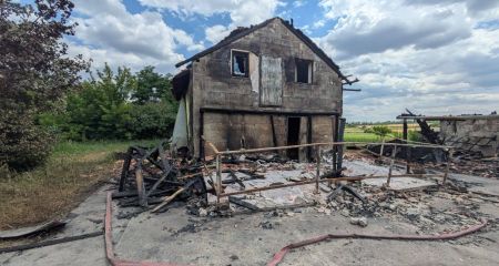 Під Запоріжжям показали наслідки російських атак на громаду