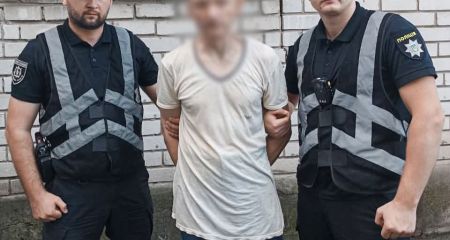 Наркосодержащие таблетки продавал в Запорожье 52-летний мужчина