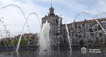 Фонтани запустили в центрі Запоріжжя &ndash; де та коли вони працюватимуть