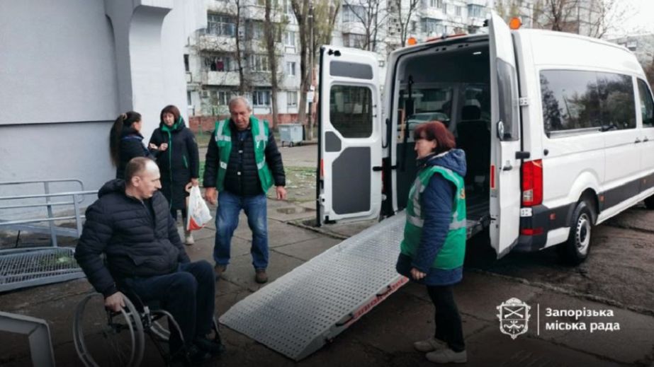 260 транспортных услуг выполнило запорожское "Социальное такси" с начала года