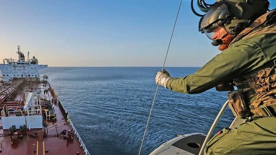 Переломний прецедент у Ла-Манші: чи піде тіньовий флот РФ на дно