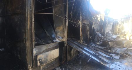 Последствия утреннего обстрела: кучи обломков загрязнили два района Запорожья