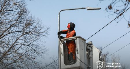 Спецосвещение установили на оживленном переходе в Запорожье &ndash; где именно