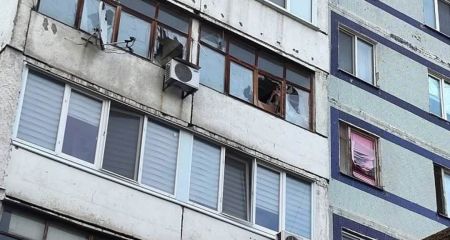 Утренний удар РФ повредил дома в Хортицком районе Запорожья &ndash; кадры