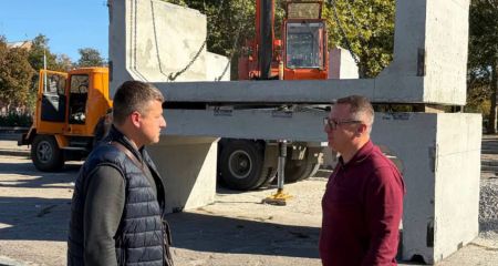 Новое модульное укрытие устанавливают в центре Запорожья