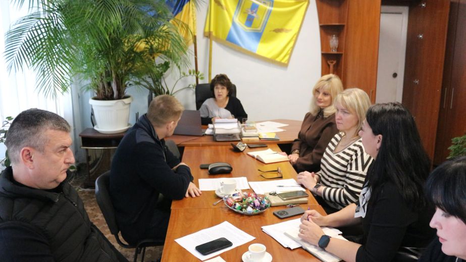 Под Запорожьем оценивают разрушение жилья и обсуждают защиту объектов