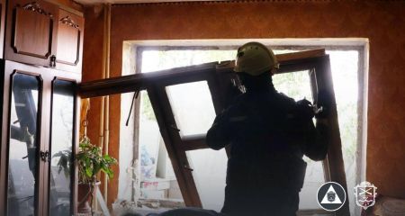 У 26 будинках Запоріжжя "закрили&rdquo; вибиті вікна після обстрілу