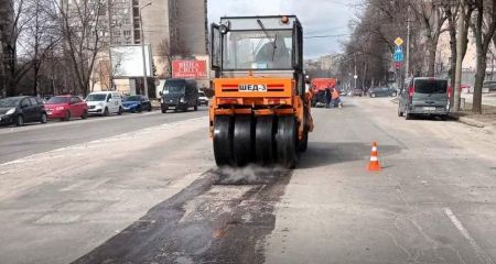 Більше ніж 80 "квадратів" доріг відновили в старій частині Запоріжжя &ndash; де саме