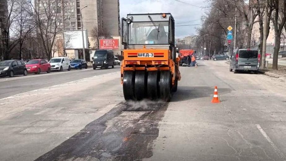 Більше ніж 80 "квадратів" доріг відновили в старій частині Запоріжжя &ndash; де саме
